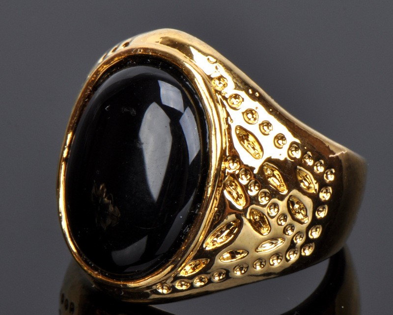 Кольцо с тонированным кварцем "Махараджа"