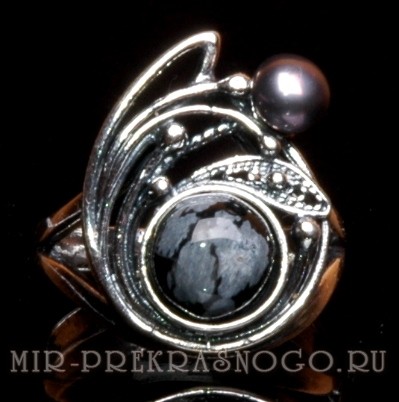 Кольцо со снежным обсидианом и жемчугом Фея кНОБ-443