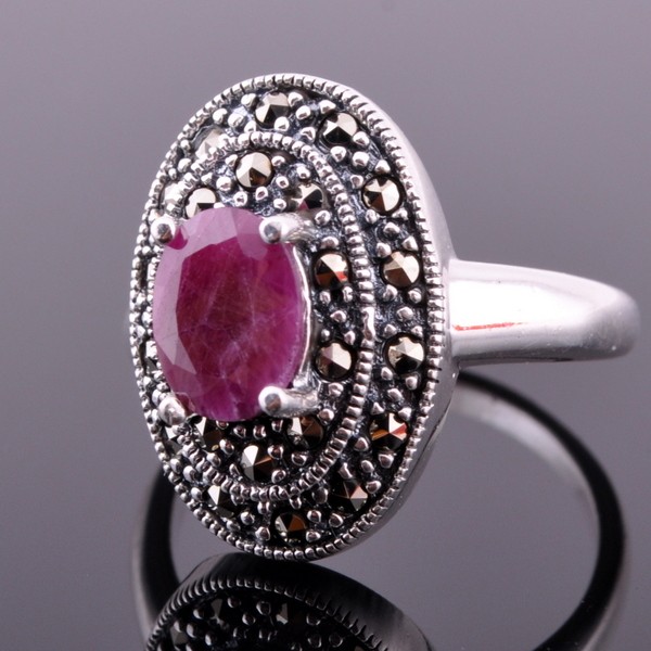 Кольцо серебро с рубином и марказитами "Эстель"