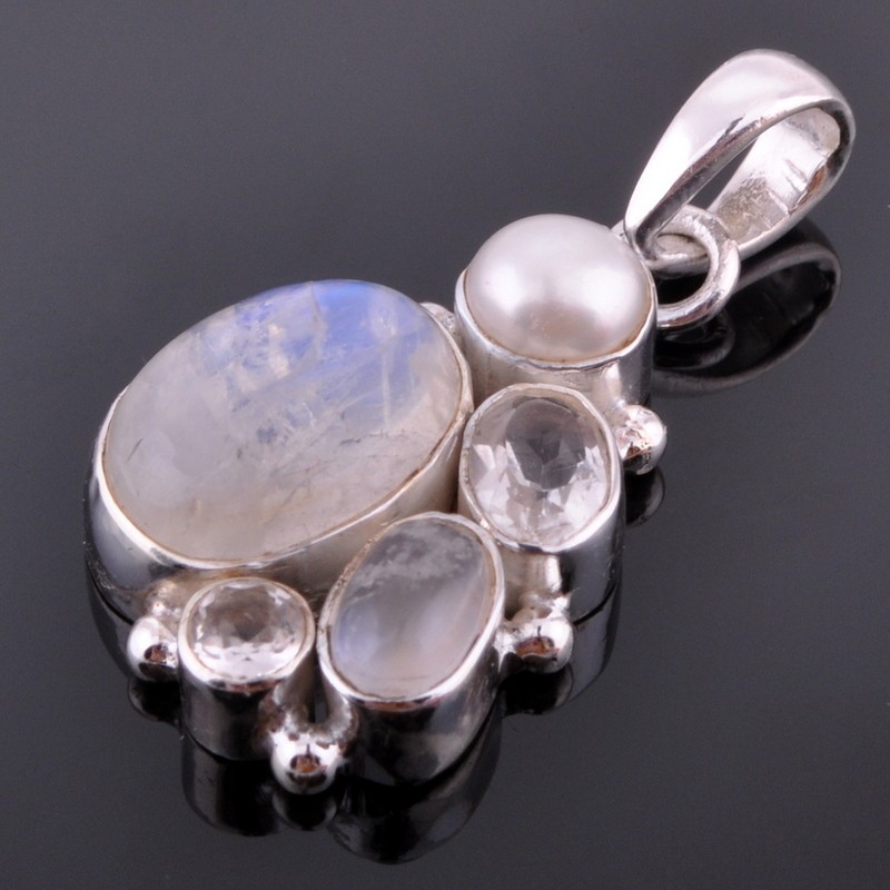 Кулон серебро с лунным камнем (адуляром), жемчугом и хрусталем "Нежность Луны"