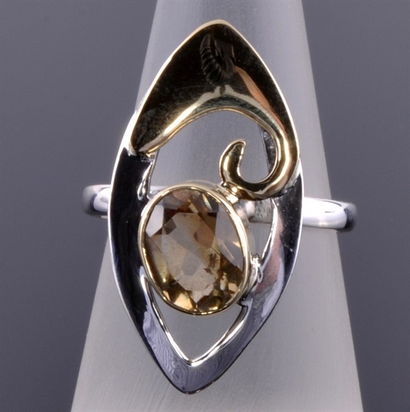 Кольцо серебро с позолотой и цитрином Восток скНЦТ-9364-КВМ
