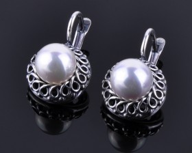 Серьги с искусственным жемчугом "Медея"