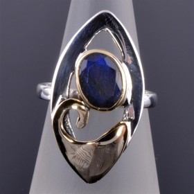 Кольцо серебро с позолотой и лабрадором Восток скНЛБ-9363-КВМ