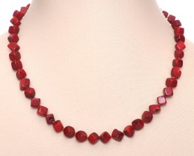 Бусы из коралла "Кубизм-2"