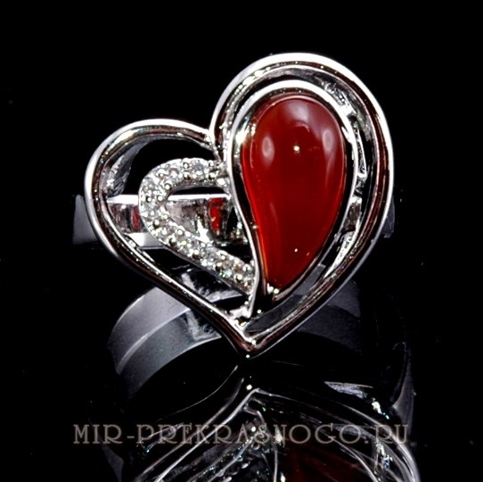 Кольцо с сердоликом Влюбленные сердца кИСР-374