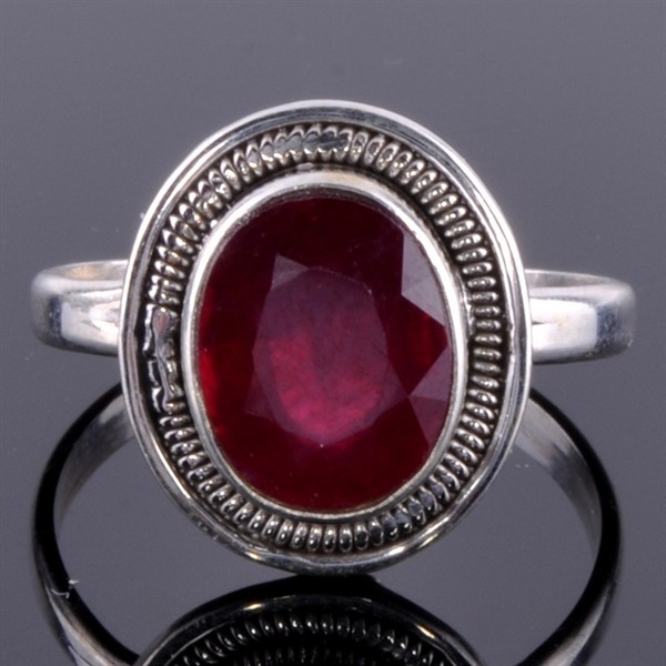 Кольцо серебро с рубином Орбис скНРБ-9339-КВМ
