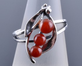 Кольцо с сердоликом "Калинка"