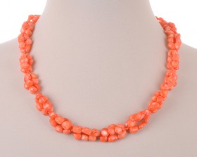 Бусы из коралла "Облепиха"