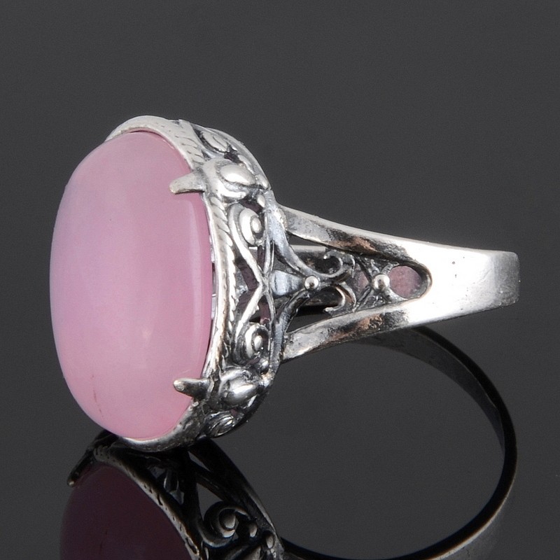 Кольцо с тонированным розовым кварцем "Бурлекс"
