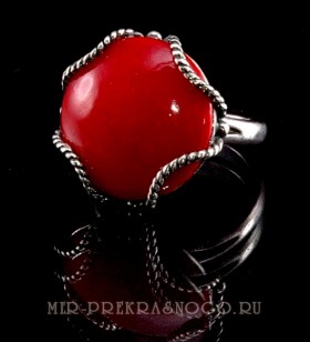 Кольцо с кораллом Виньетка кПКО-089