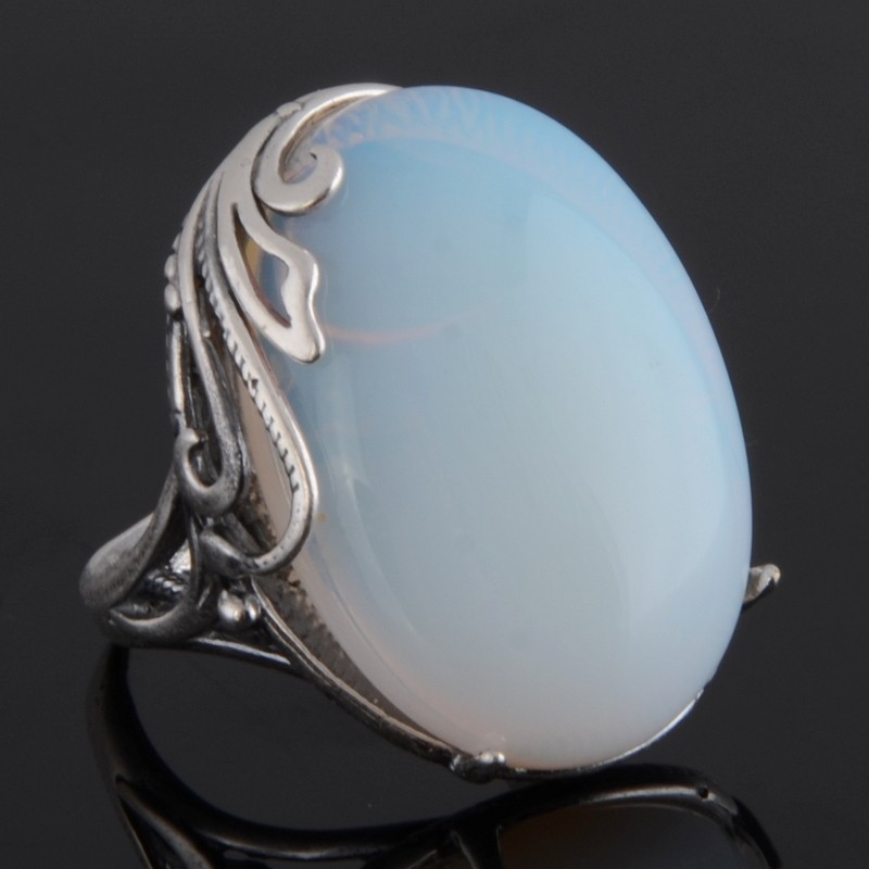 Кольцо с лунным камнем "Вереск"