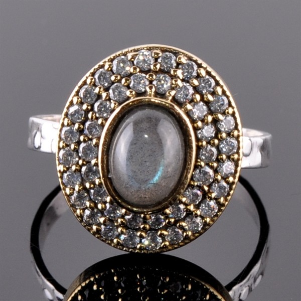 Кольцо серебро с позолотой, лабрадором и фианитами Парижанка скНЛК-10324