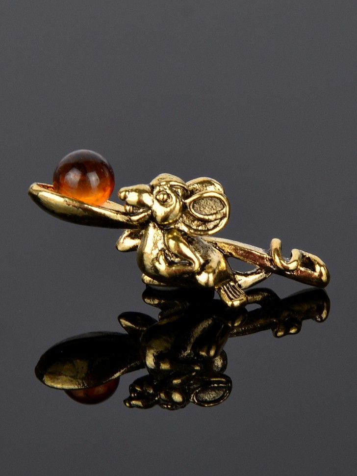 Кошельковый оберег-талисман "Мышка с ложкой с янтарем"