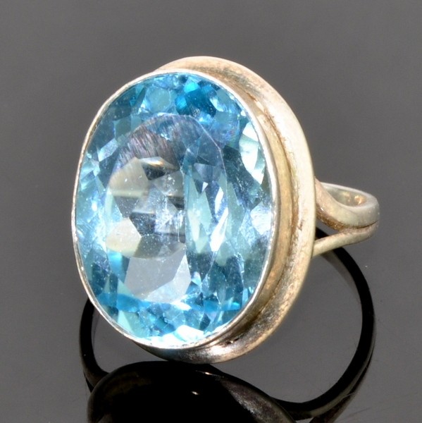 Кольцо серебро с голубым топазом Галос скНТП-5515