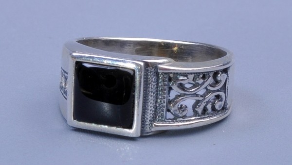 Кольцо серебро с обсидианом Князь скНОБ-6393