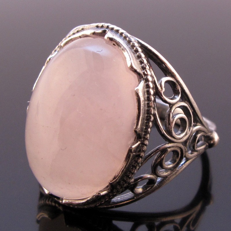 Кольцо с розовым кварцем "Алина"